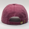 gorro vintage guinda para niños atras