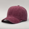 gorro vintage guinda para niños costado
