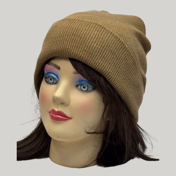 gorro beanie color camel