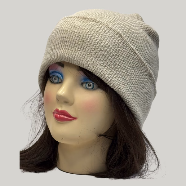 gorro beanie color hueso