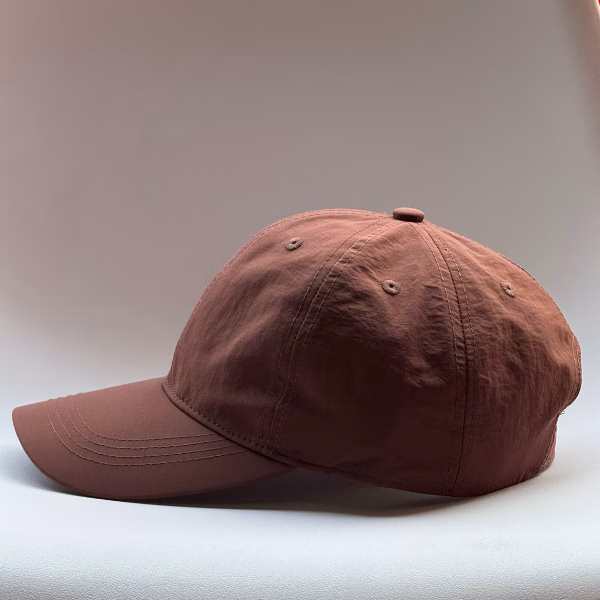 gorro poliéster color guinda largo