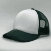 gorro trucker color verde botella costado