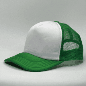gorro trucker color verde costado