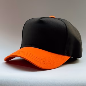 gorro casimir color negro con visera anaranjado costado